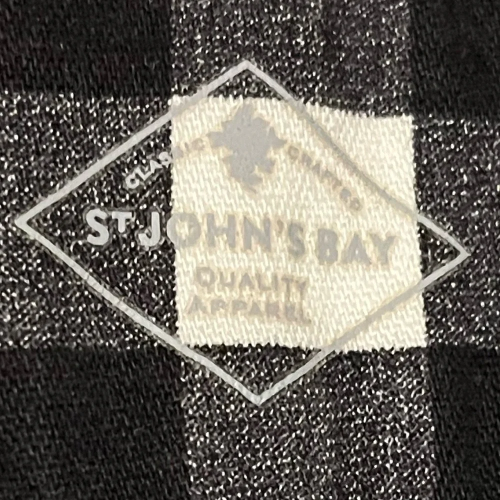 St. John’s Bay Capris size 16 - Picture 3 of 4